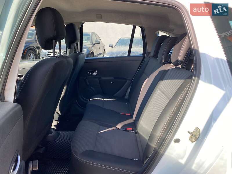 Универсал Renault Clio 2012 в Львове