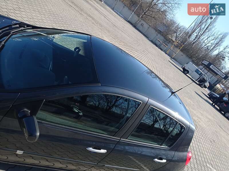 Хэтчбек Renault Clio 2006 в Виннице