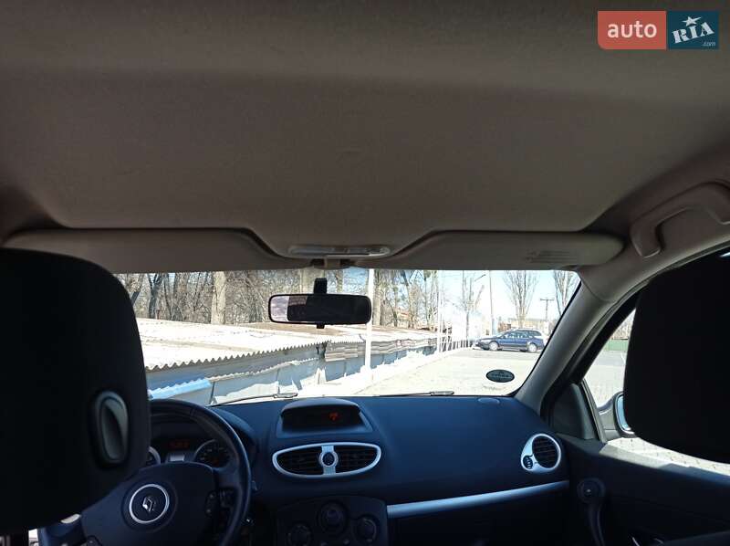 Хэтчбек Renault Clio 2006 в Виннице
