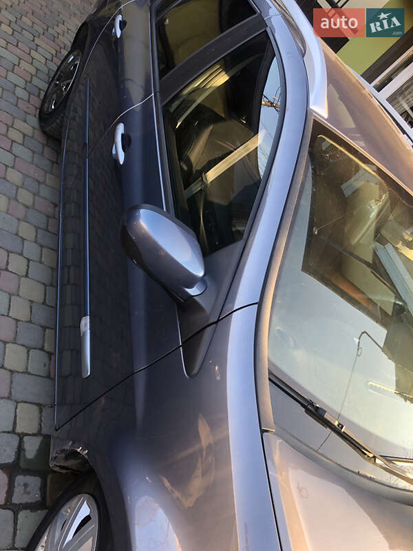 Хэтчбек Renault Clio 2011 в Ивано-Франковске