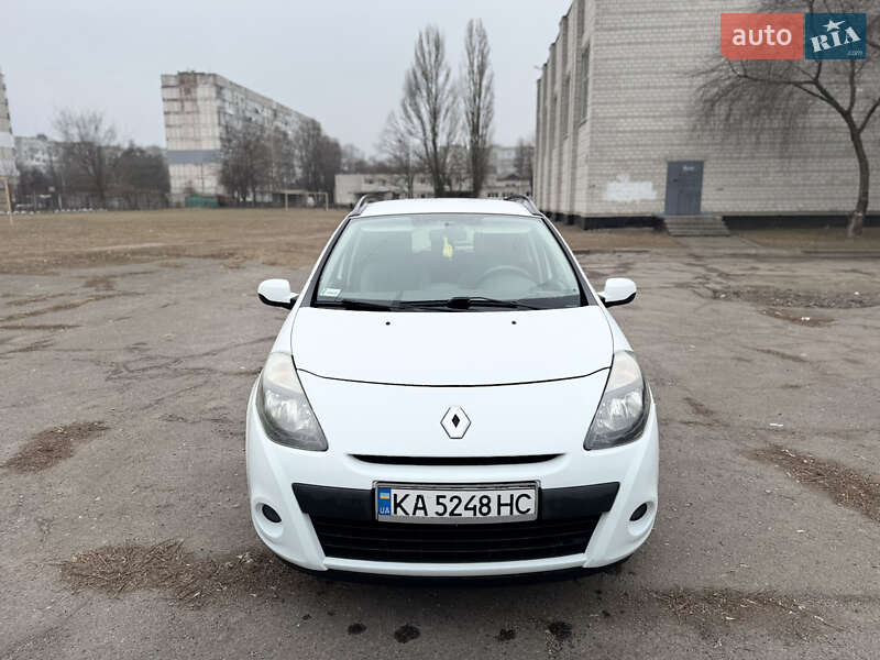 Универсал Renault Clio 2011 в Мироновке
