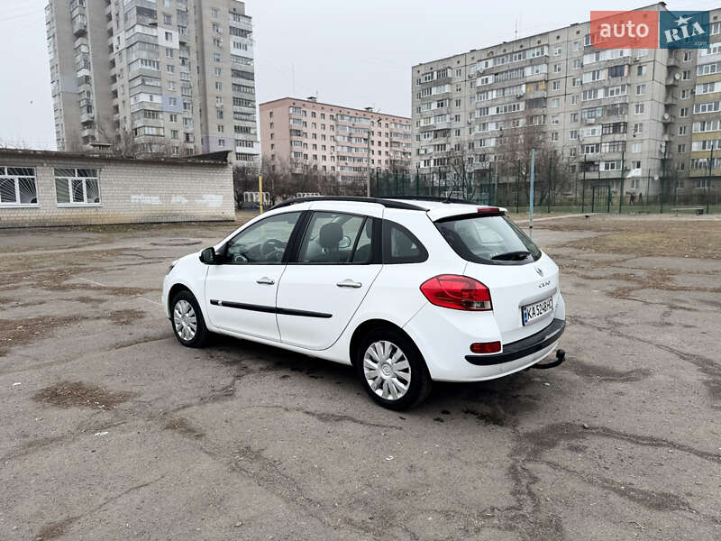 Универсал Renault Clio 2011 в Мироновке