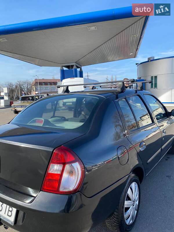 Седан Renault Clio 2006 в Кременчуге