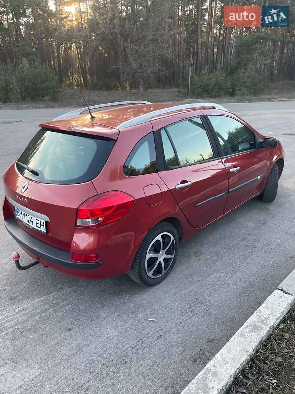 Универсал Renault Clio 2008 в Лебедине