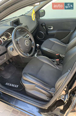 Универсал Renault Clio 2012 в 