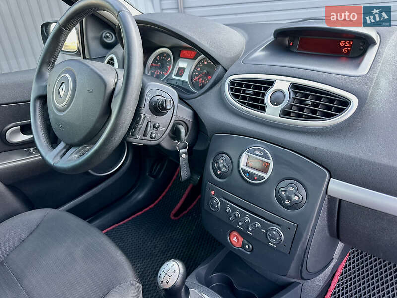 Універсал Renault Clio 2008 в Кропивницькому