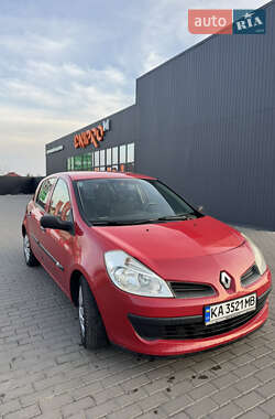 Хэтчбек Renault Clio 2008 в 