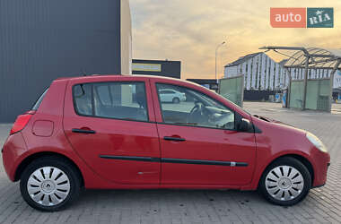 Хэтчбек Renault Clio 2008 в 