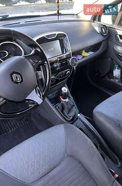 Универсал Renault Clio 2015 в Казатине