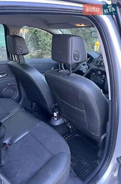Универсал Renault Clio 2011 в 