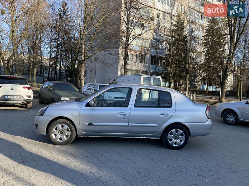 Седан Renault Clio 2008 в Золочеве