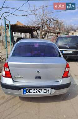 Седан Renault Clio 2006 в 