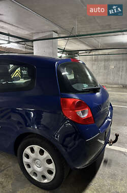 Хэтчбек Renault Clio 2008 в 