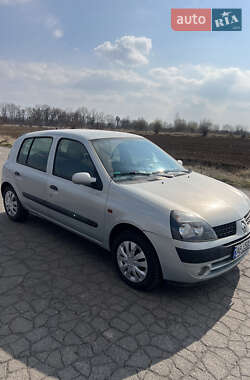 Хэтчбек Renault Clio 2001 в 