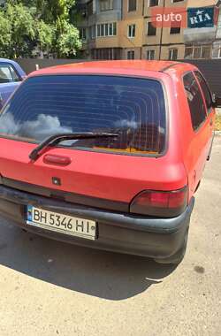 Хэтчбек Renault Clio 1997 в 