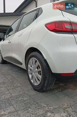 Хетчбек Renault Clio 2013 в 