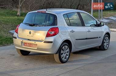 Хэтчбек Renault Clio 2008 в 