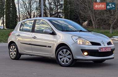 Хэтчбек Renault Clio 2008 в 