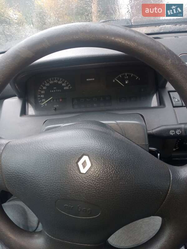 Хэтчбек Renault Clio 1997 в Ивано-Франковске