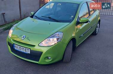 Хэтчбек Renault Clio 2009 в 