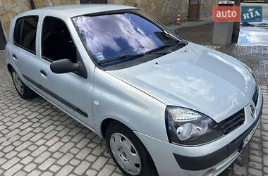 Хэтчбек Renault Clio 2003 в 