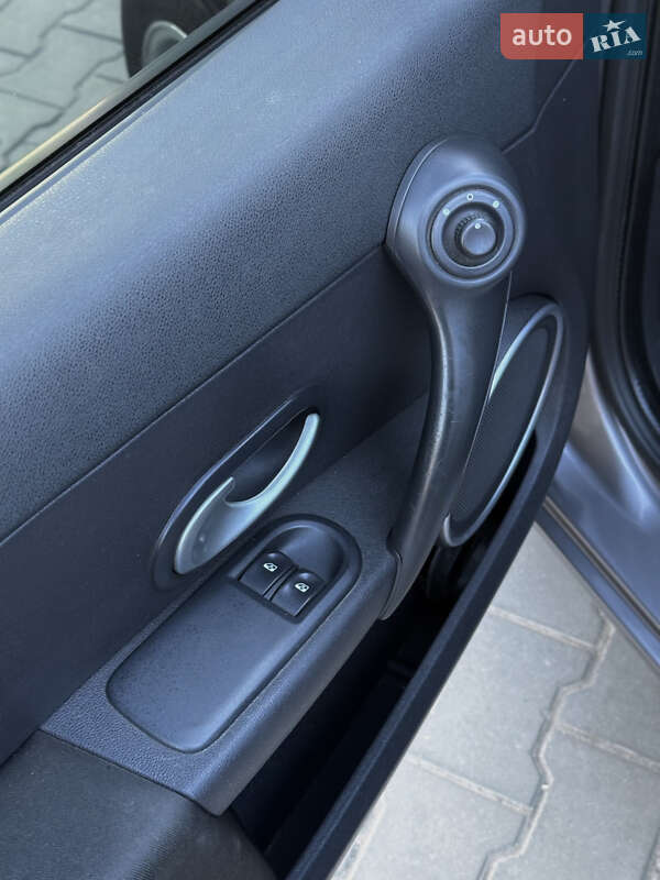 Универсал Renault Clio 2009 в Полтаве фото 10 Универсал Renault Clio 2009 в Полтаве