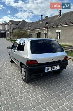 Хэтчбек Renault Clio 1991 в 