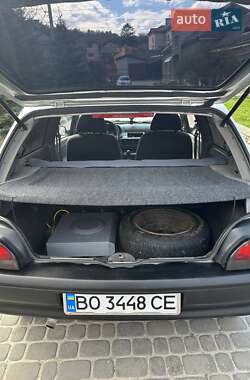 Хэтчбек Renault Clio 1991 в 