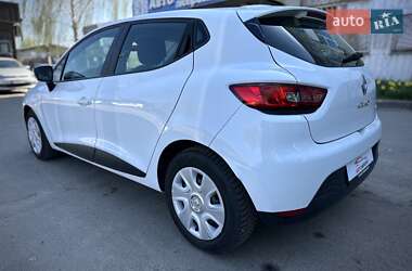 Хетчбек Renault Clio 2015 в 