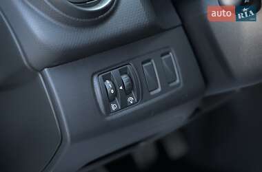 Хетчбек Renault Clio 2015 в 