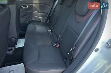 Хетчбек Renault Clio 2015 в 