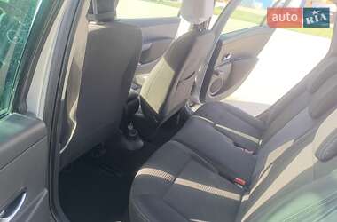 Универсал Renault Clio 2011 в 
