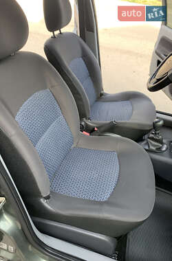 Седан Renault Clio 2007 в 