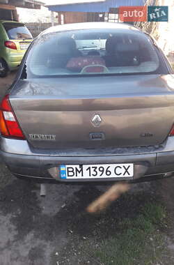 Хэтчбек Renault Clio 2003 в 