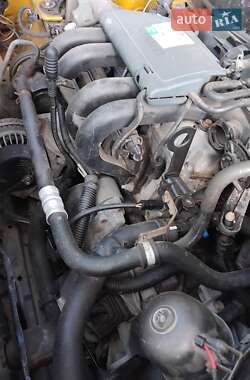 Хэтчбек Renault Clio 1999 в 