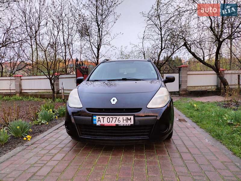 Универсал Renault Clio 2012 в Калуше