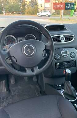 Хэтчбек Renault Clio 2007 в 