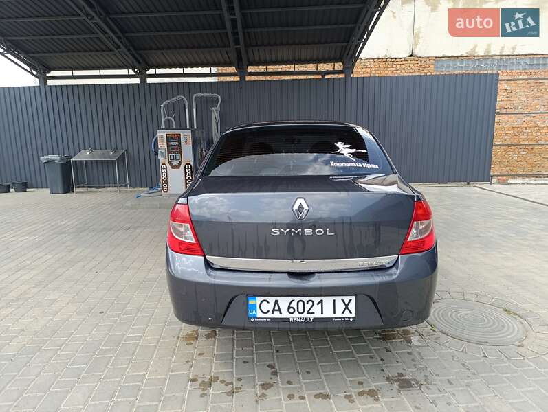 Седан Renault Clio 2009 в Звенигородці