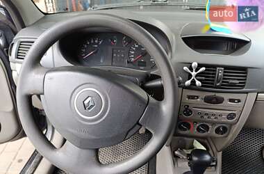 Седан Renault Clio 2009 в 