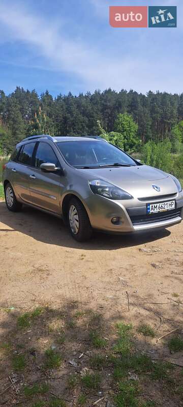 Универсал Renault Clio 2011 в 