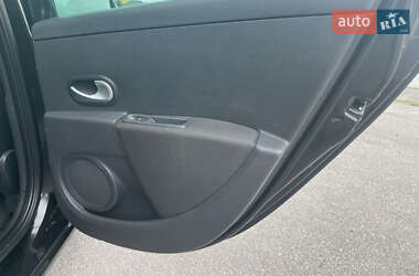 Универсал Renault Clio 2009 в 