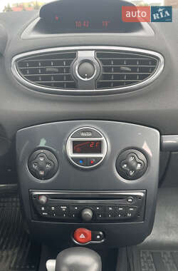 Универсал Renault Clio 2009 в 