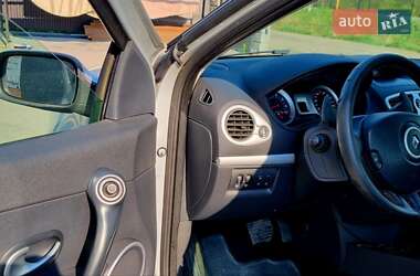Хэтчбек Renault Clio 2008 в 