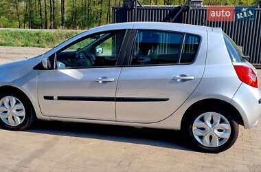 Хэтчбек Renault Clio 2008 в 