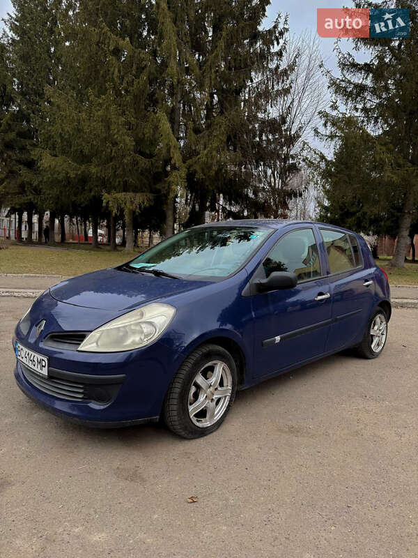 Хэтчбек Renault Clio 2008 в Львове