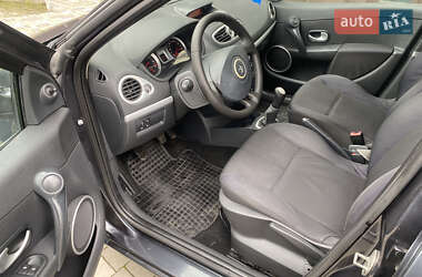 Хэтчбек Renault Clio 2008 в 