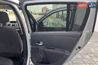 Хэтчбек Renault Clio 2007 в 