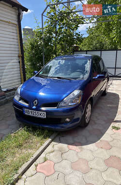 Хетчбек Renault Clio 2006 в 