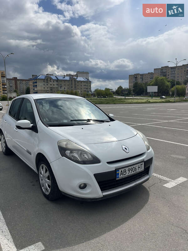 Хэтчбек Renault Clio 2009 в Каменец-Подольском