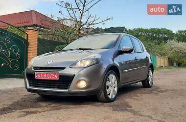 Хетчбек Renault Clio 2012 в 